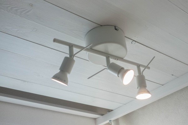 How to attach ceiling lights to lofts bottom by using lighting of ceiling hook type connector - Complete