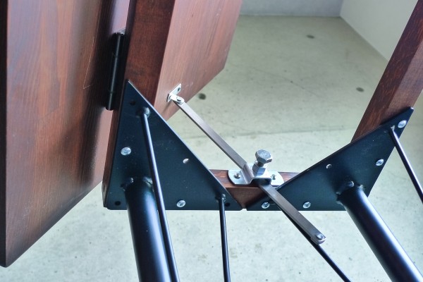 Install the hardware for adjust angle